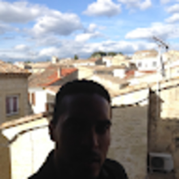 Meet your Posher, Chris - Picture 1 of 1